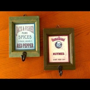 Decorative wood plaques with hook